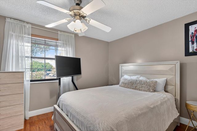 301 SW 158th Terrace 204, Pembroke Pines, FL 33027