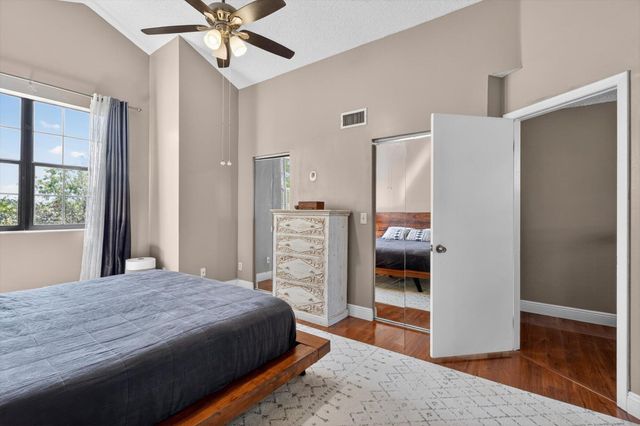 301 SW 158th Terrace 204, Pembroke Pines, FL 33027