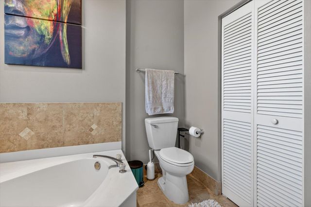 301 SW 158th Terrace 204, Pembroke Pines, FL 33027