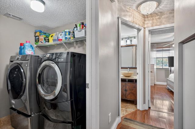 301 SW 158th Terrace 204, Pembroke Pines, FL 33027