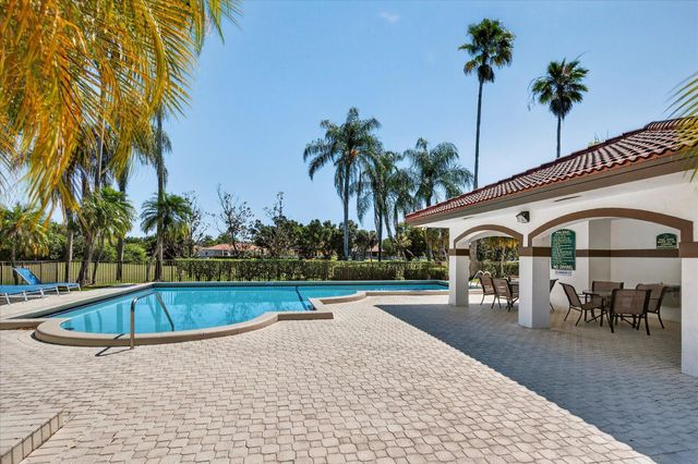 301 SW 158th Terrace 204, Pembroke Pines, FL 33027