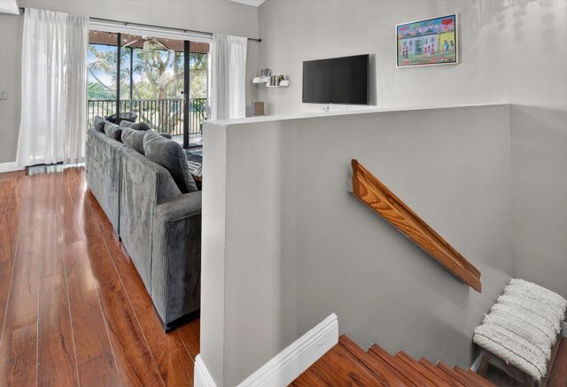 301 SW 158th Terrace 204, Pembroke Pines, FL 33027