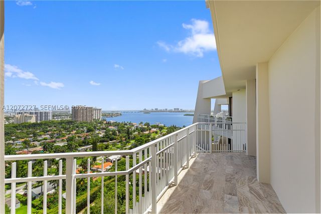 1000 Quayside Ter TS-05, Miami, FL 33138