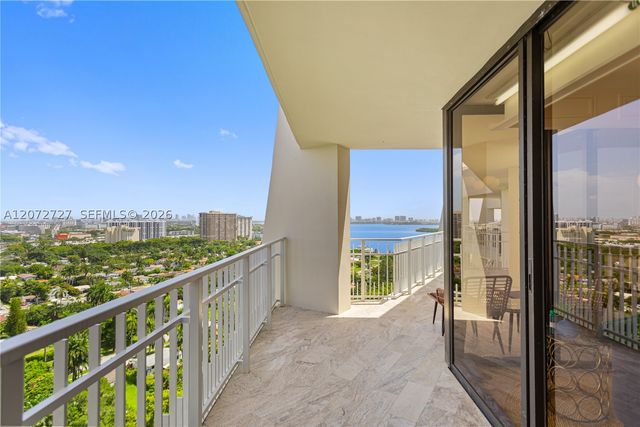 1000 Quayside Ter TS-05, Miami, FL 33138