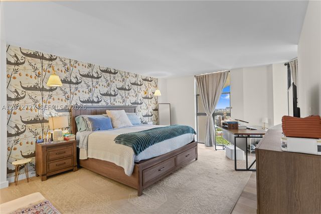 1000 Quayside Ter TS-05, Miami, FL 33138