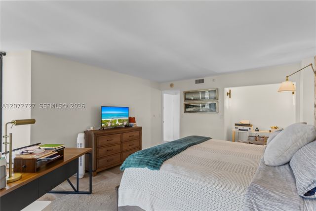 1000 Quayside Ter TS-05, Miami, FL 33138