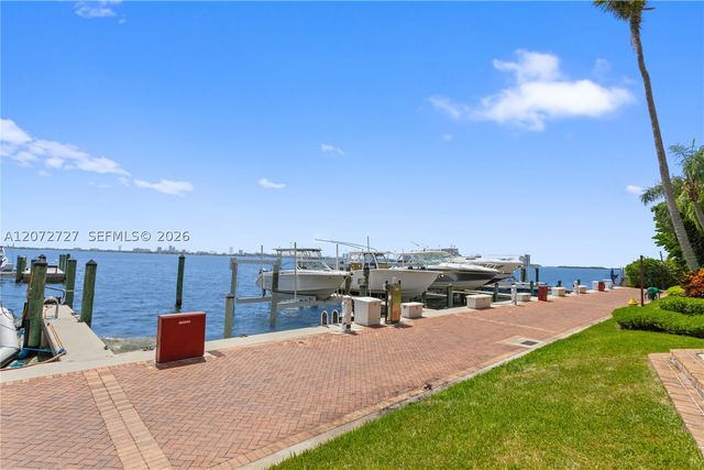 1000 Quayside Ter TS-05, Miami, FL 33138