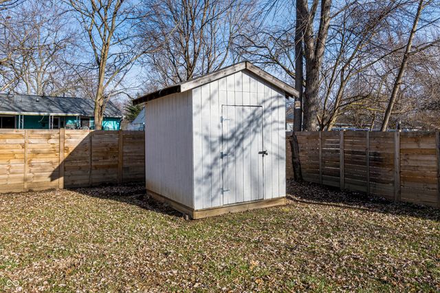 6108 Ipswich Court, Indianapolis, IN 46254