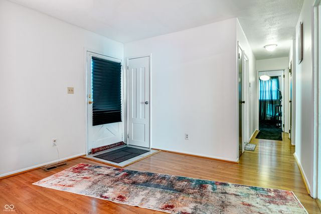 6108 Ipswich Court, Indianapolis, IN 46254