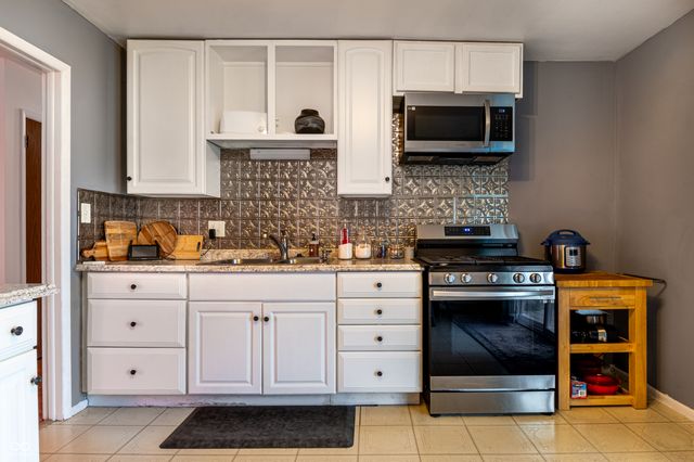 6108 Ipswich Court, Indianapolis, IN 46254