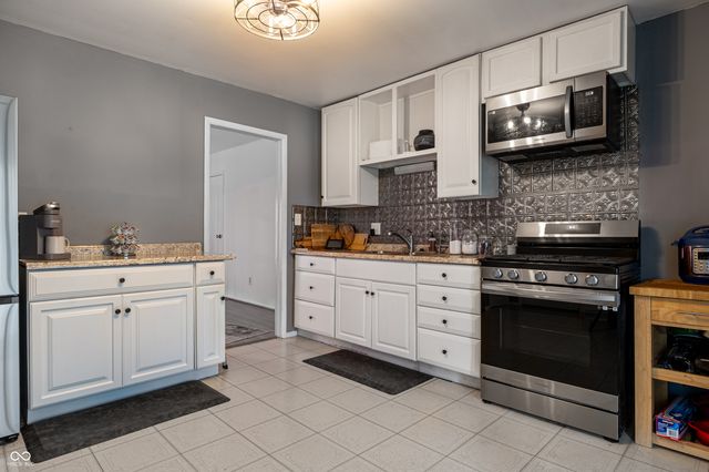 6108 Ipswich Court, Indianapolis, IN 46254