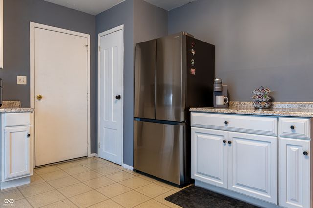 6108 Ipswich Court, Indianapolis, IN 46254