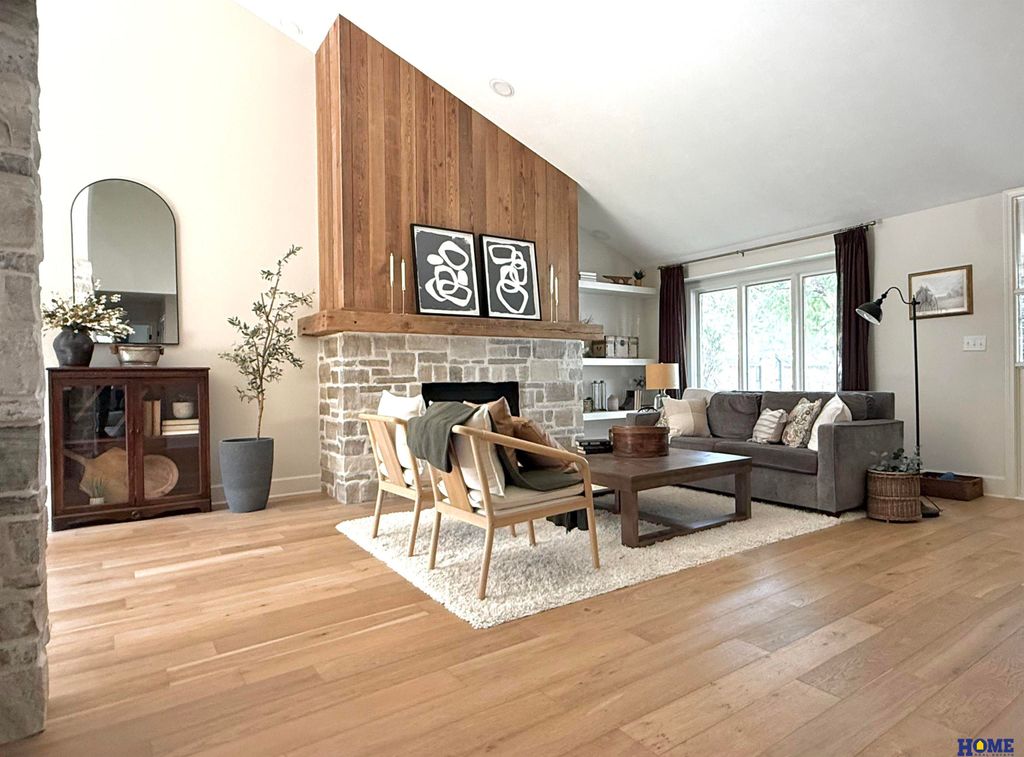 2100 Heritage Pines Court, Lincoln, NE 68506