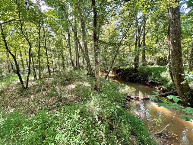 393 Harmony Gates Drive, Commerce, GA 30530