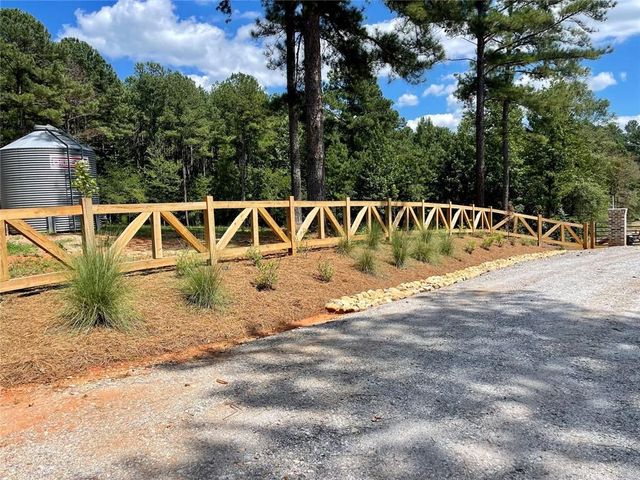 393 Harmony Gates Drive, Commerce, GA 30530