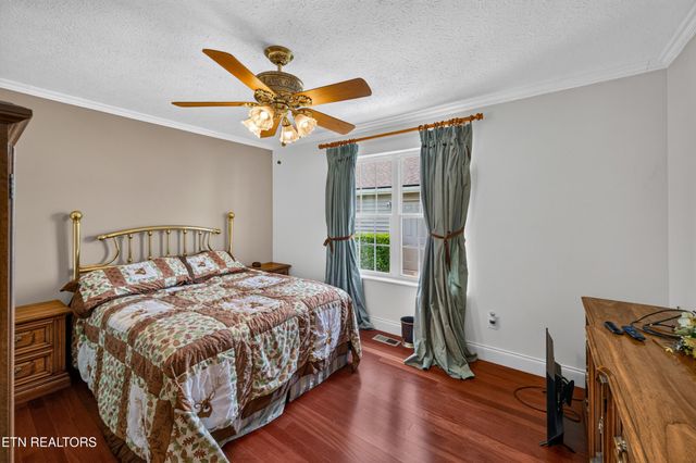 1339 Jim Fain Rd, Sevierville, TN 37876