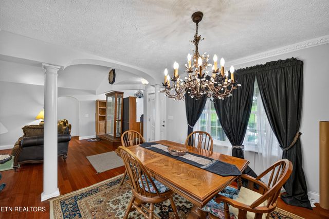 1339 Jim Fain Rd, Sevierville, TN 37876