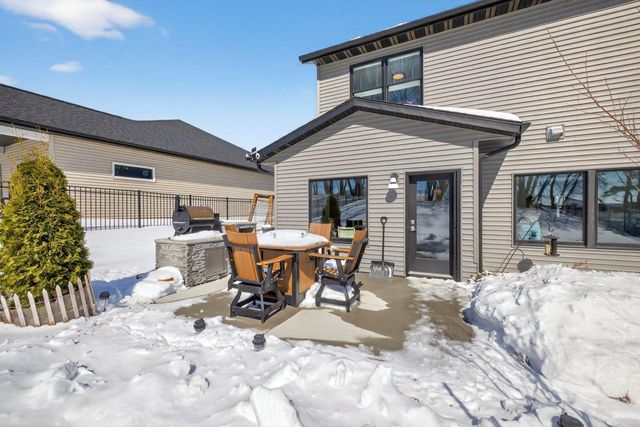 3228 Allison Lane NE, Rochester, MN 55906