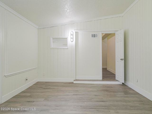 734 5th Place SW, Vero Beach, FL 32962