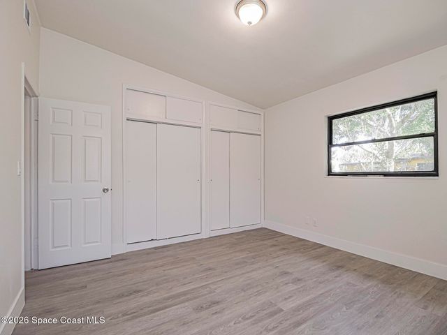 734 5th Place SW, Vero Beach, FL 32962