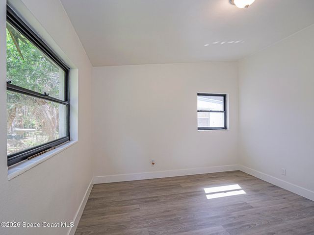 734 5th Place SW, Vero Beach, FL 32962