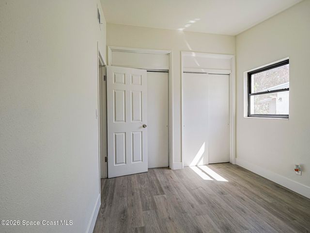 734 5th Place SW, Vero Beach, FL 32962