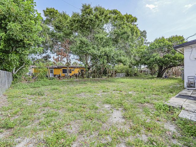 734 5th Place SW, Vero Beach, FL 32962