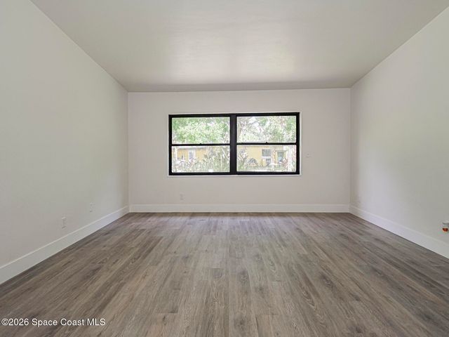 734 5th Place SW, Vero Beach, FL 32962