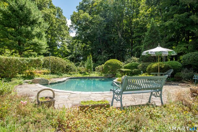 90 Sage Road, Woodbury, CT 06798