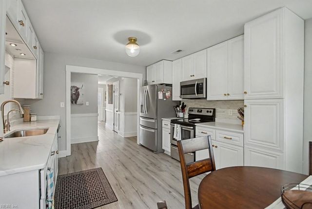 1012 Melton CT, Virginia Beach, VA 23464