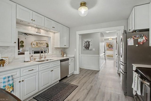 1012 Melton CT, Virginia Beach, VA 23464