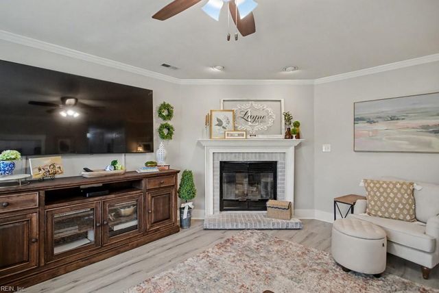 1012 Melton CT, Virginia Beach, VA 23464