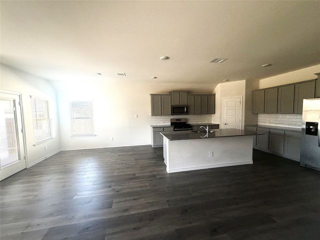 10305 Rambling Brooks Lane, Aubrey, TX 76227