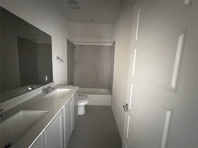 10305 Rambling Brooks Lane, Aubrey, TX 76227