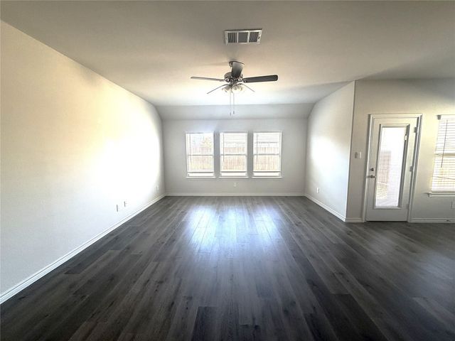 10305 Rambling Brooks Lane, Aubrey, TX 76227