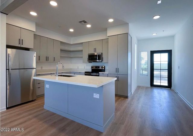 12412 N Saguaro Boulevard 101, Fountain Hills, AZ 85268