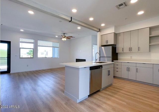 12412 N Saguaro Boulevard 101, Fountain Hills, AZ 85268