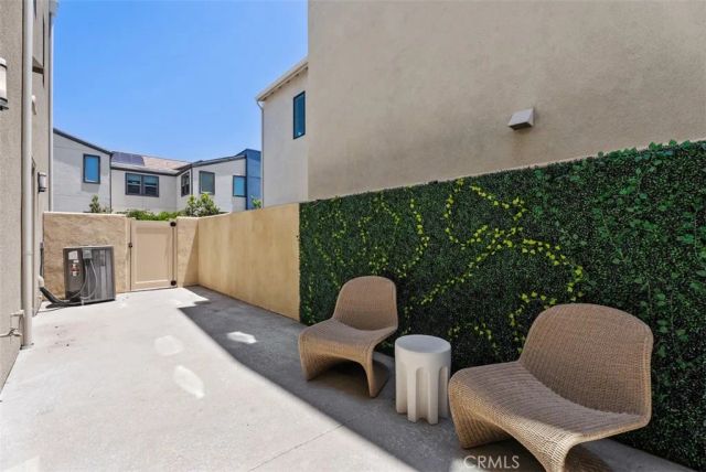 121 Bosal, Irvine, CA 92618