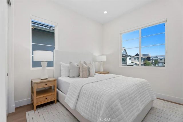 121 Bosal, Irvine, CA 92618