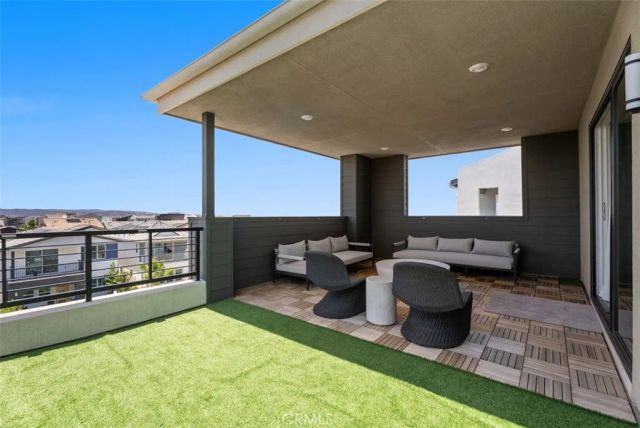 121 Bosal, Irvine, CA 92618