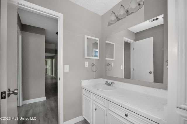 2050 Gateway Drive, Ridgeland, MS 39157