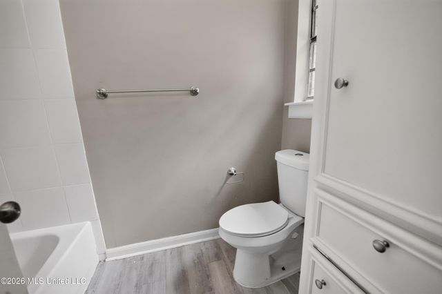 2050 Gateway Drive, Ridgeland, MS 39157