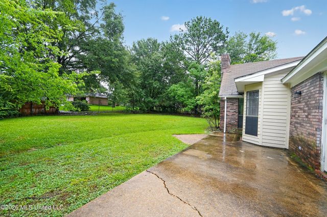 2050 Gateway Drive, Ridgeland, MS 39157