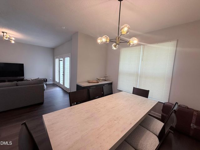 7732 Astoria Place, Raleigh, NC 27612