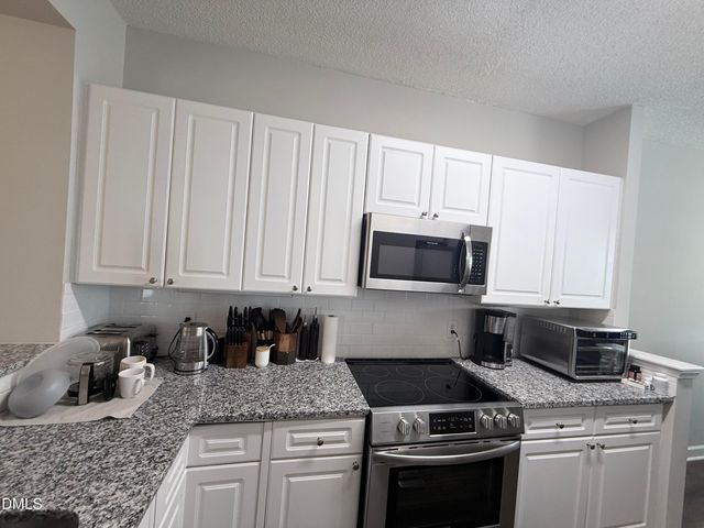 7732 Astoria Place, Raleigh, NC 27612