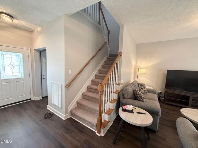 7732 Astoria Place, Raleigh, NC 27612