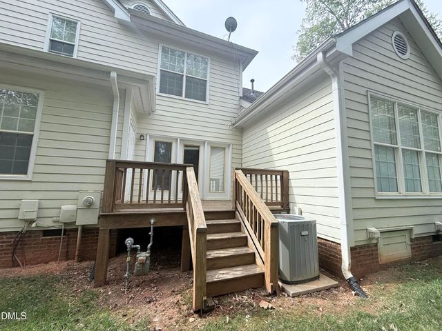 7732 Astoria Place, Raleigh, NC 27612