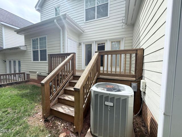 7732 Astoria Place, Raleigh, NC 27612