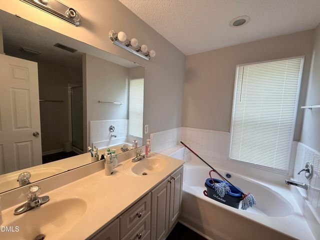 7732 Astoria Place, Raleigh, NC 27612