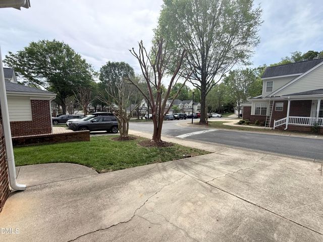 7732 Astoria Place, Raleigh, NC 27612